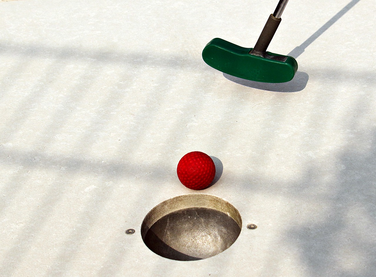 Family Mini Golf